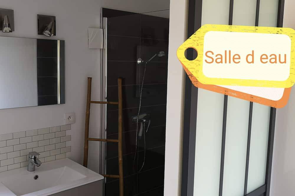 Entire apartment, 1 Bedroom Apartment in Aubenas in Aubenas, Ardèche