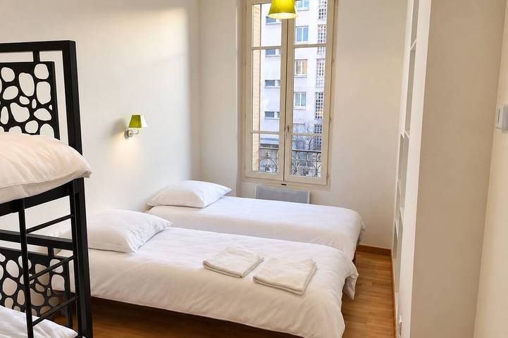 Appartement entier, Appartement 40 m2, 1 ch, 6 pers, WIFI in Villeurbanne, Lyon et ses environs