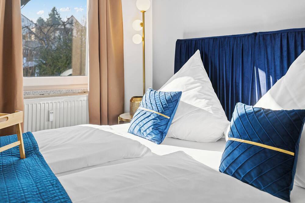 Ganze Wohnung, Goldcream Xl bis zu 8 Personen, Modern, Netflix in Günzburg, Bayerisch Schwaben