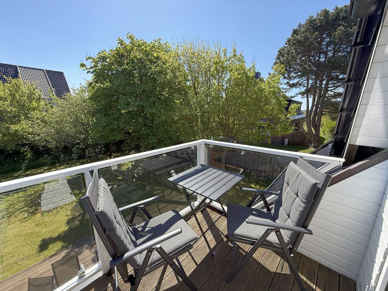 Ganze Wohnung, Kleine gemütliche Ferienwohnung mit zwei Zimmern im Osten Wenningstedts in Wenningstedt, Sylt