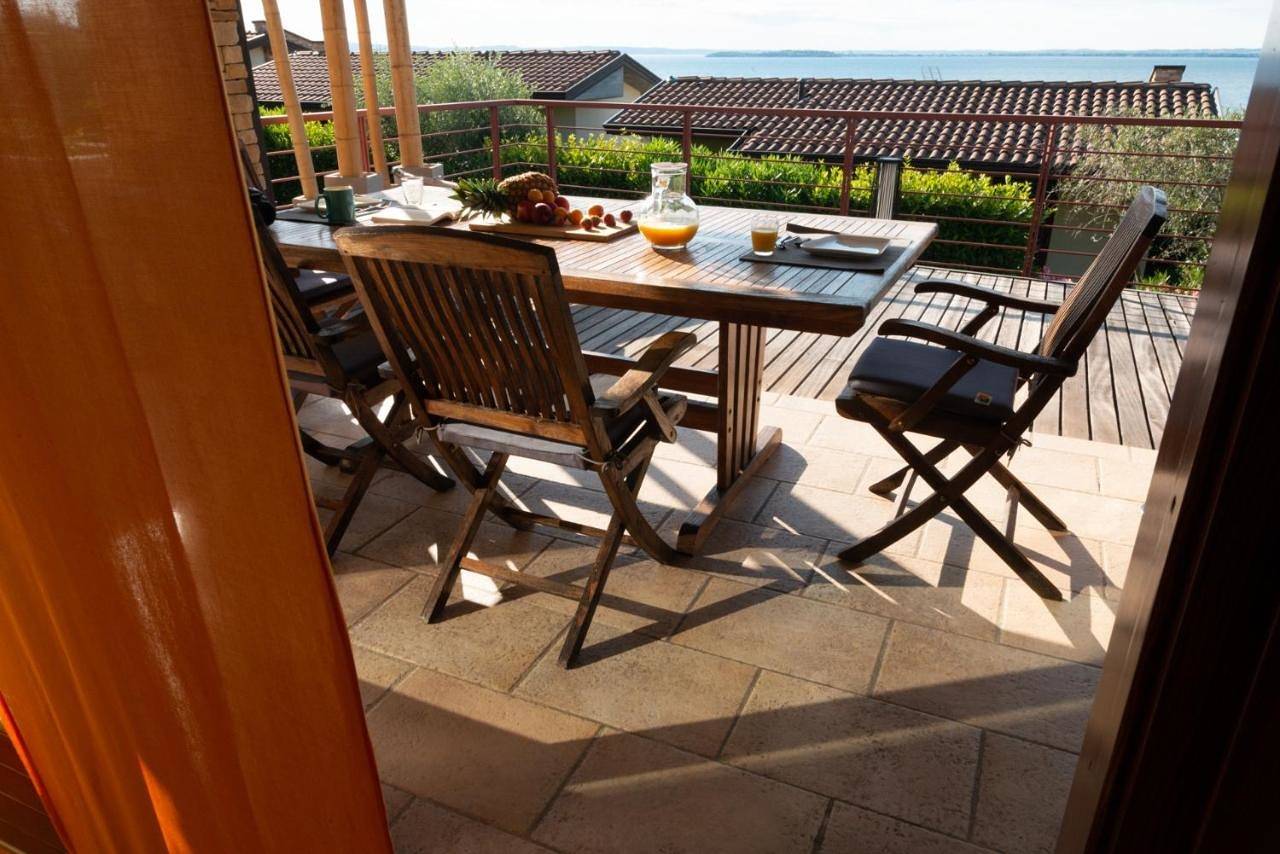 Relax al Porto - 180 degrees of exciting Garda lake views in Moniga del Garda, Prealpi Gardesane