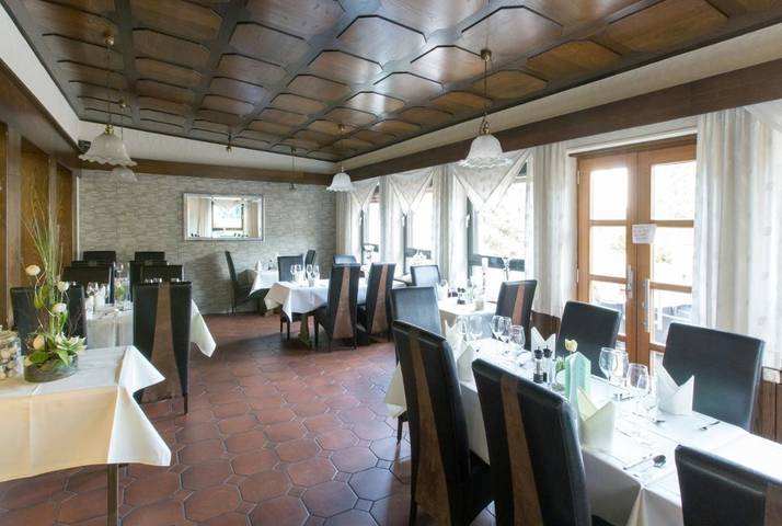 Hôtel pour 2 personnes, avec piscine et terrasse ainsi que sauna et jardin à Eppenbrunn - 3