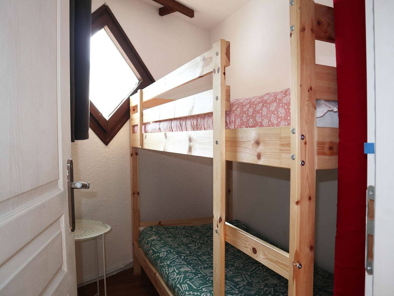 Estudio entero, Estudio acogedor 4 pers, a pie de pistas, balcón sur, centro estación in Les Orres, Parque Nacional de los Ecrins