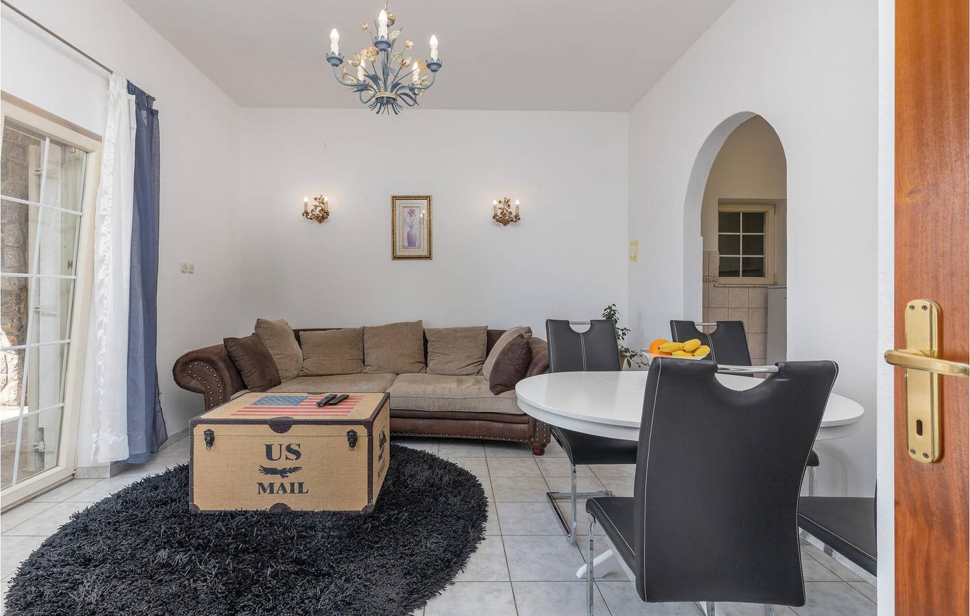 Ganze Ferienwohnung, Reizende 1-Zimmer-Wohnung mit Meerblick, Terrasse und Parkplatz in Strandnähe in Senj, Kvarner Festland