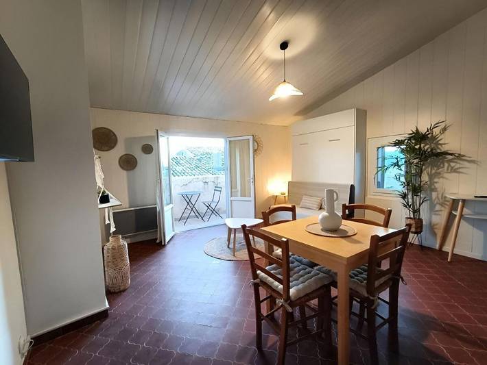 Gîte pour 7 personnes dans Office De Tourisme De Greoux Les Bains - 2