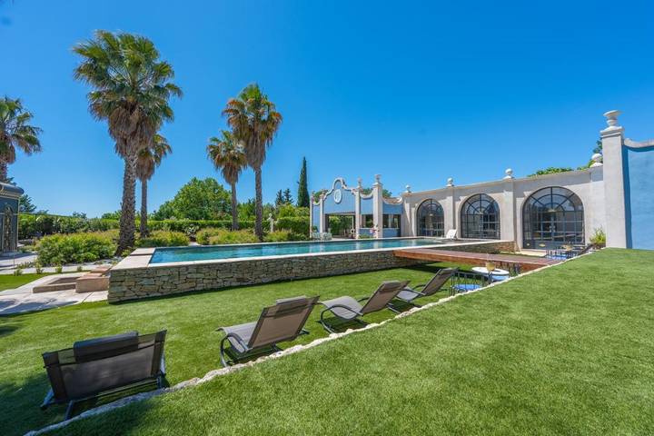 Maison d’hôte pour 2 personnes, avec piscine et jardin, animaux acceptés