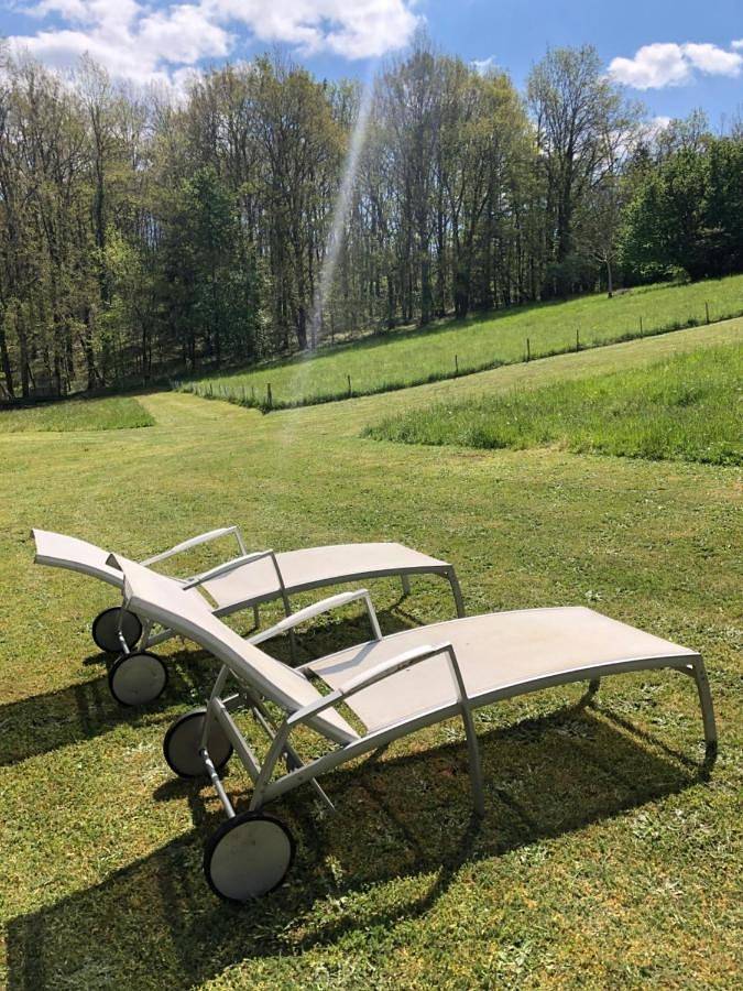 Location de vacances pour 2 personnes, avec piscine ainsi que jardin et jacuzzi à Champagnac-de-Belair - 3