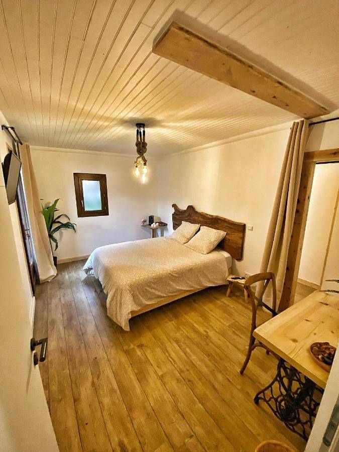 Chambre d’hôte pour 2 personnes, avec terrasse et vue