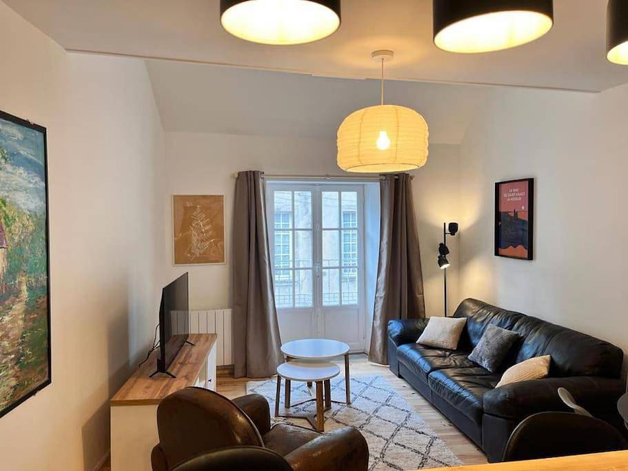 Appartement entier, One-Bedroom Apartment in Valognes, Côte de la Déroute