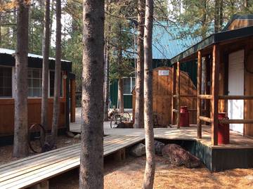 Log Cabin for 11 Guests in Island Park, Fremont County (ID), Picture 3