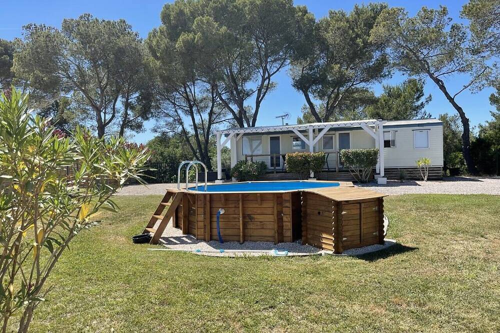 Mobil home au calme sur terrain privé avec piscine privé au mobilhome !<br> in Servian, Côte méditerranéenne (France)