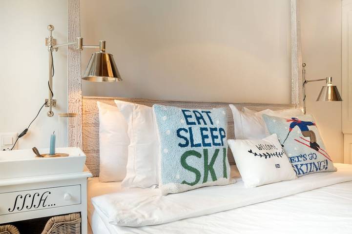 Gîte pour 8 personnes, avec jardin à Andermatt - 4