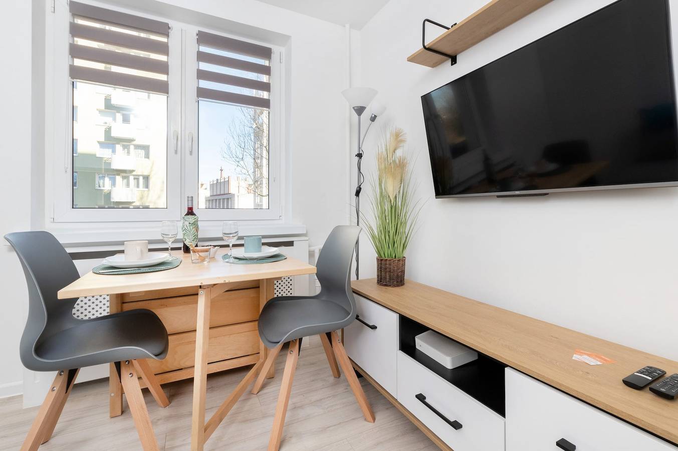 Entire studio, Apartment Przystań | Cozy Studio | City Center in Gdynia, Tricity