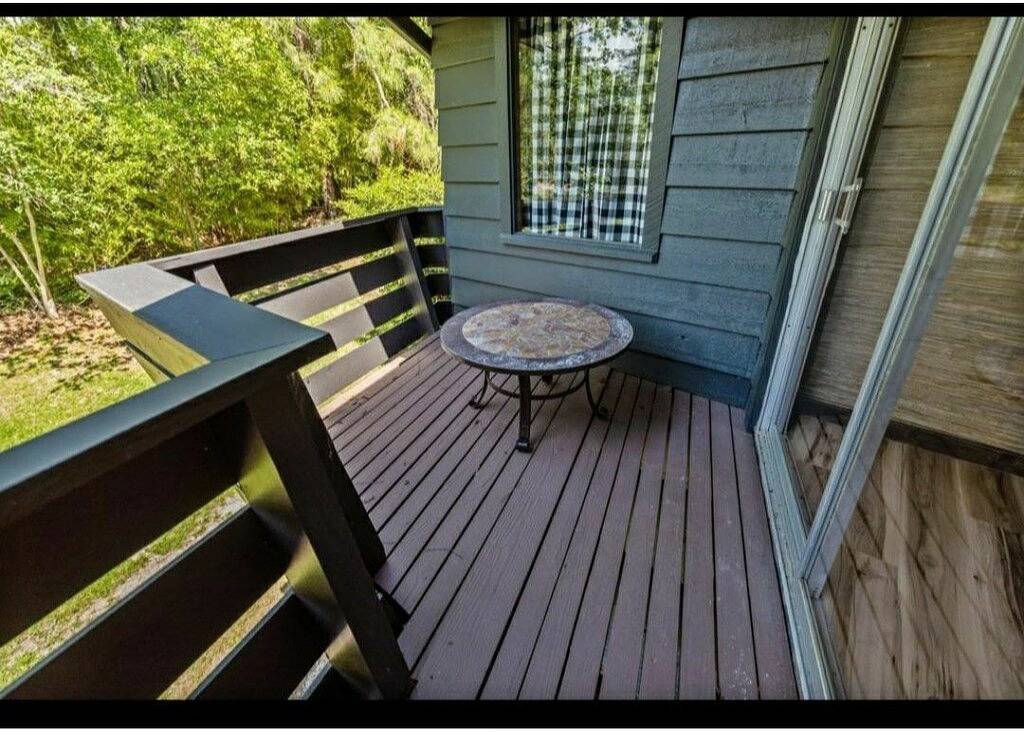 The Boat House! Hot Tub-Pool-Pool Table-Fire Pit-Rv & Boat parking! Docks Close! in Sam Rayburn Reservoir