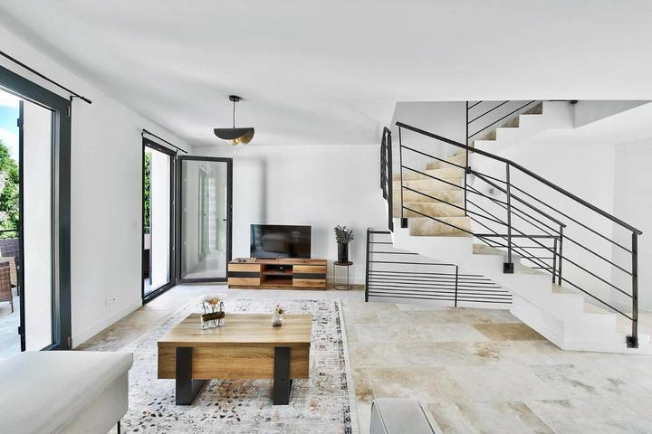 Gîte pour 6 personnes, avec vue et balcon à Saint-Didier-au-Mont-d'Or
