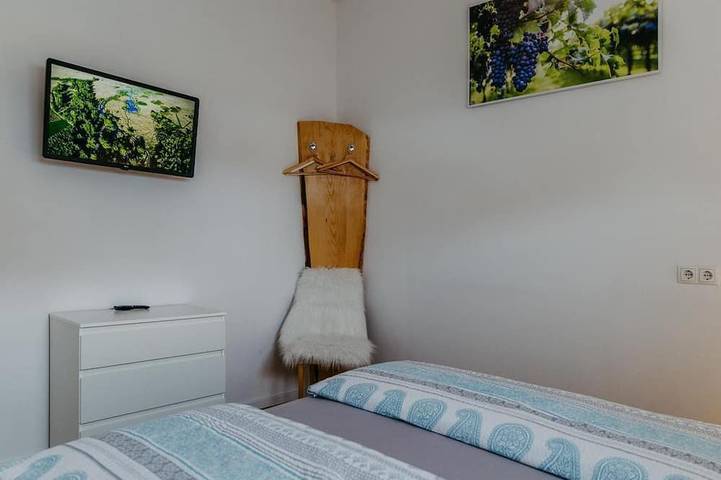 Ganze Wohnung, Appartement Marlena, Dusche, Wc, 1 Schlafrau - Ferienwohnungen Reiner in Mörbisch am See, Leithaberg
