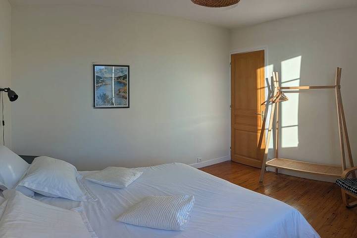 Maison de vacances à 350 m de la plage dans un jardin clos. in Porspoder, Région de Brest