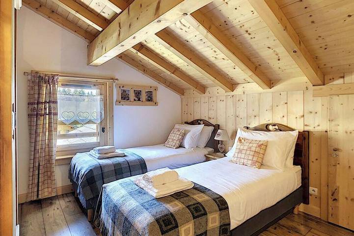 Appartement entier, Apartment Lyra, Samoens, 3 bedrooms, charming features and panoramic views in Samoëns, Région de Bonneville