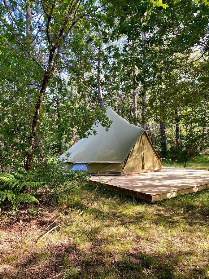 Camping pour 2 personnes, avec jardin ainsi que terrasse et vue