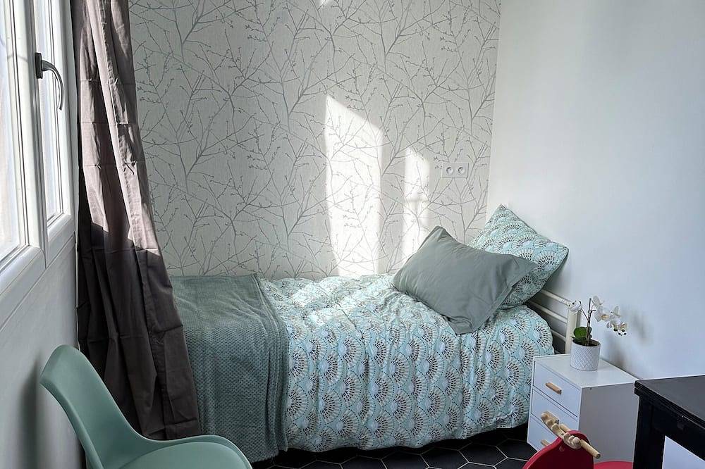 Dream House Paris-5 Chambres - 2sdb- 7 Personnes- Jardin et Terasse-au Calme in Villejuif, Val-de-Marne