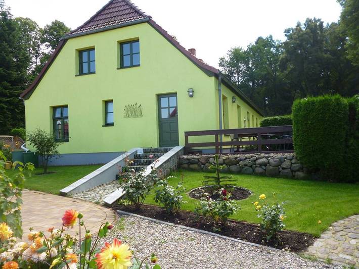 Ferienwohnung für 3 Personen, mit Garten und Terrasse, kinderfreundlich in Kargow - 2