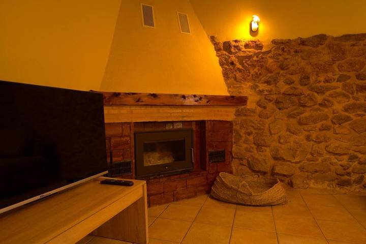 Casa rural para 8 personas, con jardín y jacuzzi en Los Serranos - 4