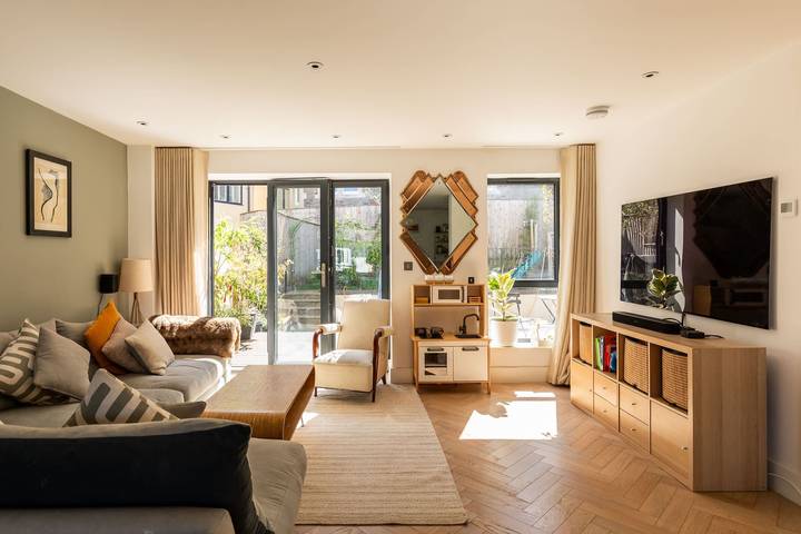 Maison de vacances pour 9 personnes, avec balcon et jardin, adapté aux familles à Bristol