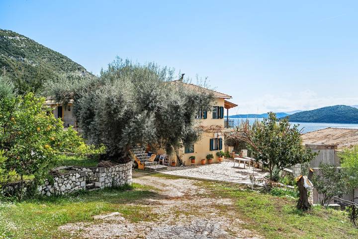 Gîte pour 5 personnes, avec Balcon à Leucade - 4