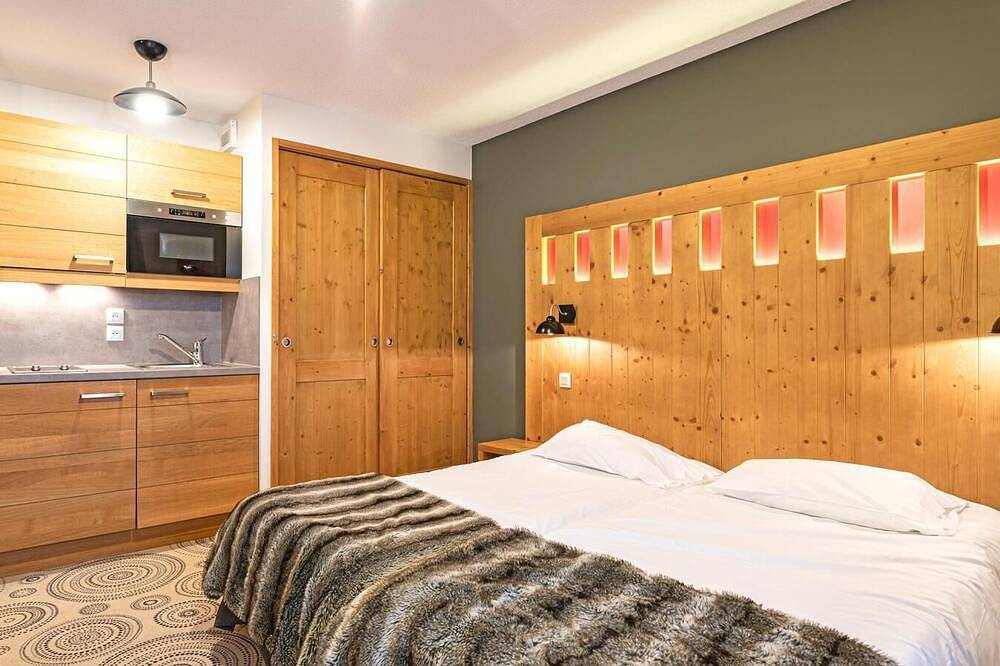 Appartement entier, 300m des commerces, remise en forme, piscine, sauna, hammam, terrasse, balcon, télévision in Les Saisies, Région d'Albertville