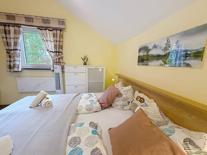 Ferienwohnung für 4 Personen, mit Garten und Balkon in Grafenwiesen