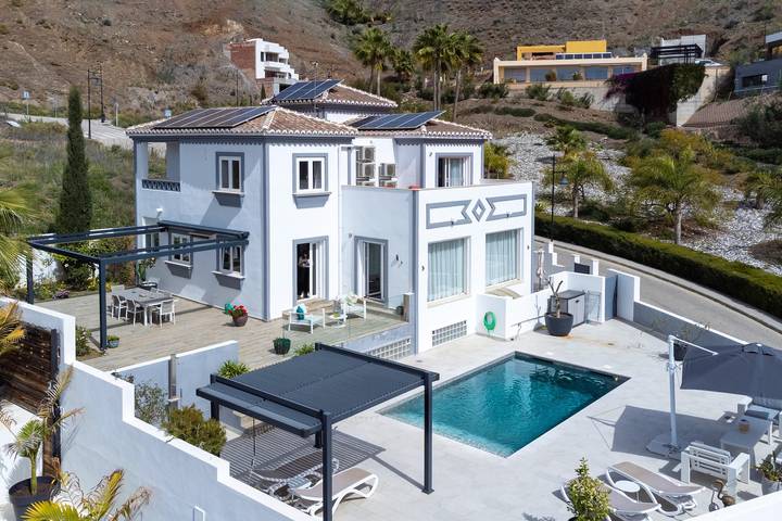 Villa voor 6 personen, met balkon in Torrox Costa