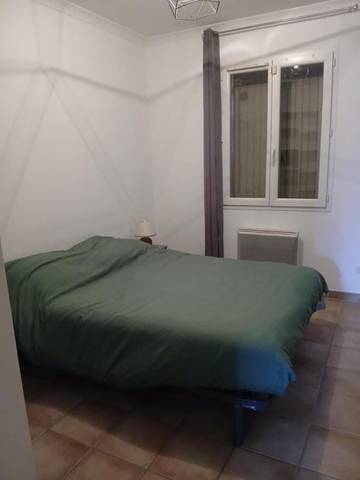Gîte pour 6 personnes, avec jardin et vue à Saint-Christol