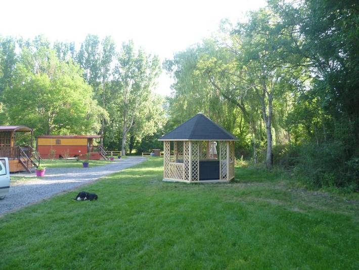Parc de vacances pour 2 personnes, avec jardin ainsi que jacuzzi et sauna dans le Sud de la France - 3