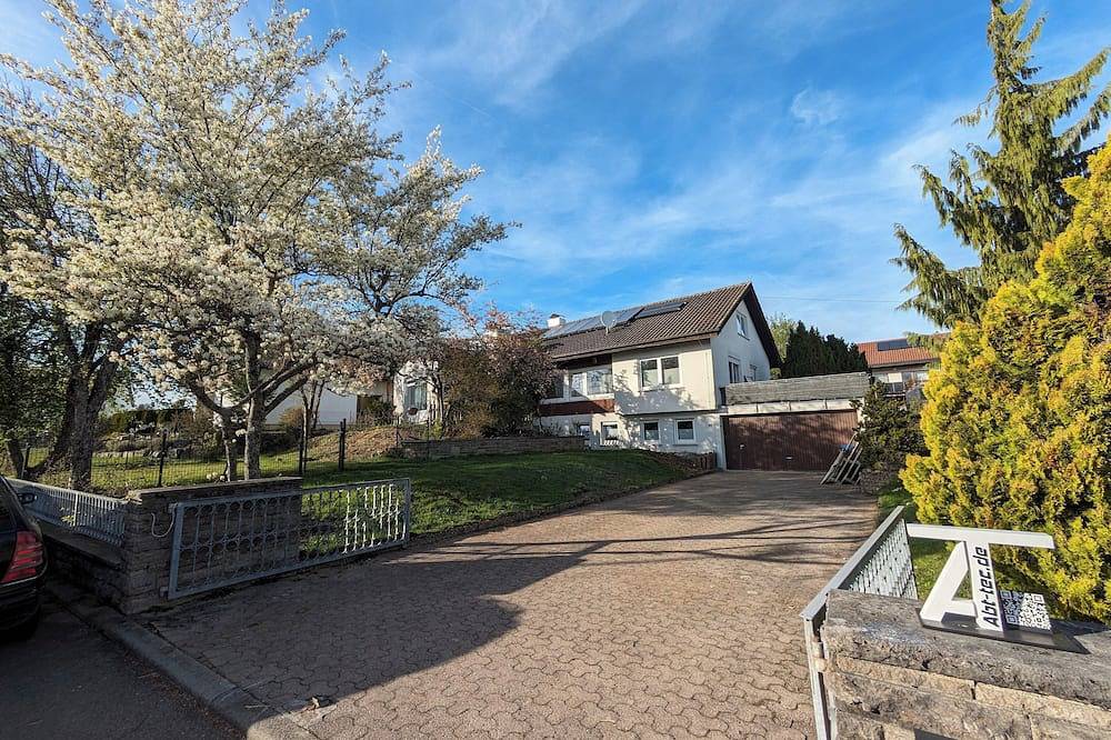 Ganze Wohnung, Bitzer Blick fühlen Sie sich wie zuhause! 2 Zimmer, Voll eingerichtete Küche, Tv in Bitz, Neckar-Alb
