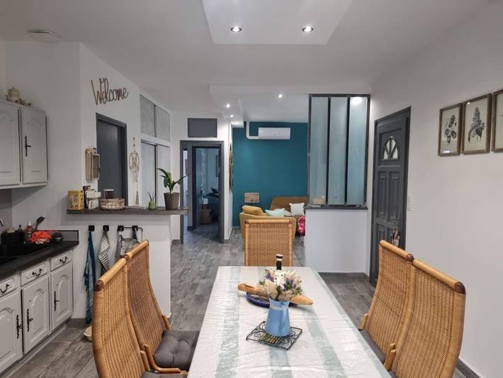 Encantadora casa de vacaciones con piscina privada in Maillane, Region de Arles