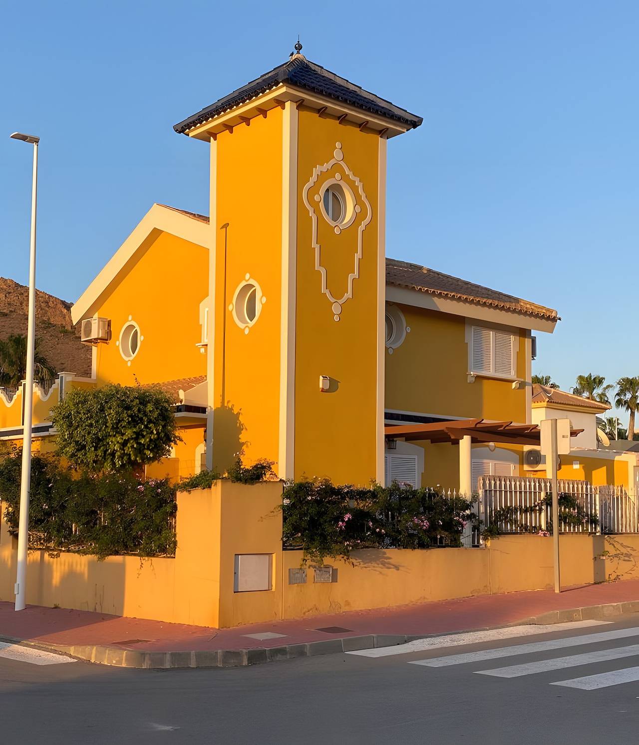 Holiday Home 'Sophie Mit Großem Pool' with Mountain View, Wi-Fi and Air Conditioning in Mazarron Country Club, Mazarrón