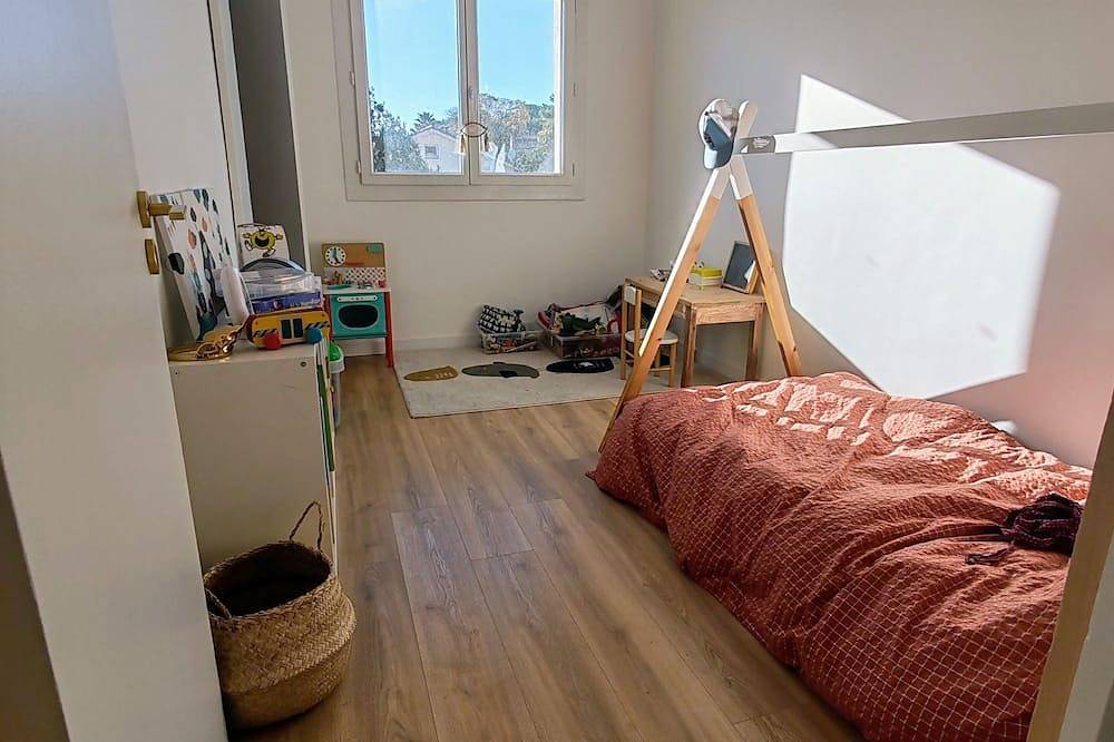 Vacation home with pool (8/10 people) in Castelnau-le-Lez, Côte d'Améthyste