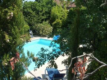 Gîte pour 6 personnes, avec piscine ainsi que jardin et terrasse, animaux acceptés à Courry