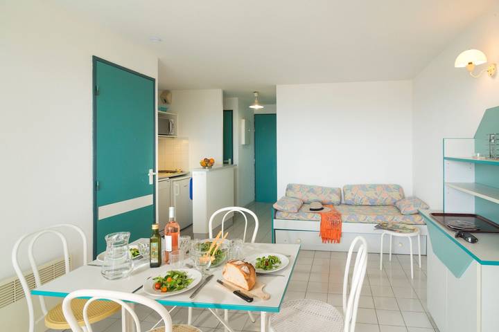 Location de vacances pour 8 personnes, avec Balcon dans Plage Rochelongue