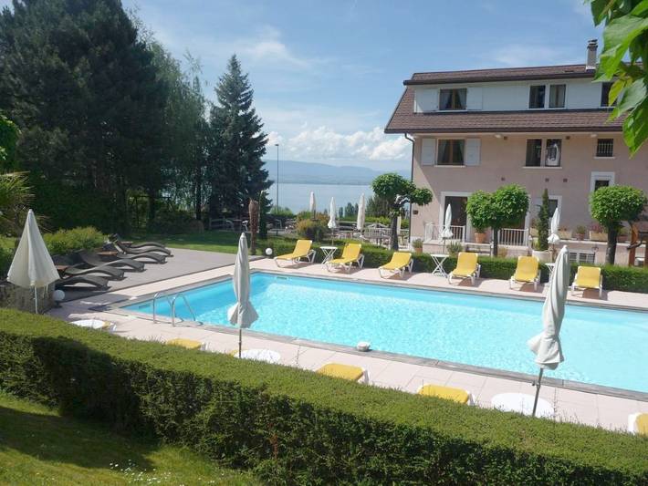 Hôtel pour 2 personnes, avec Balcon et Terrasse ainsi que Jardin et Piscine