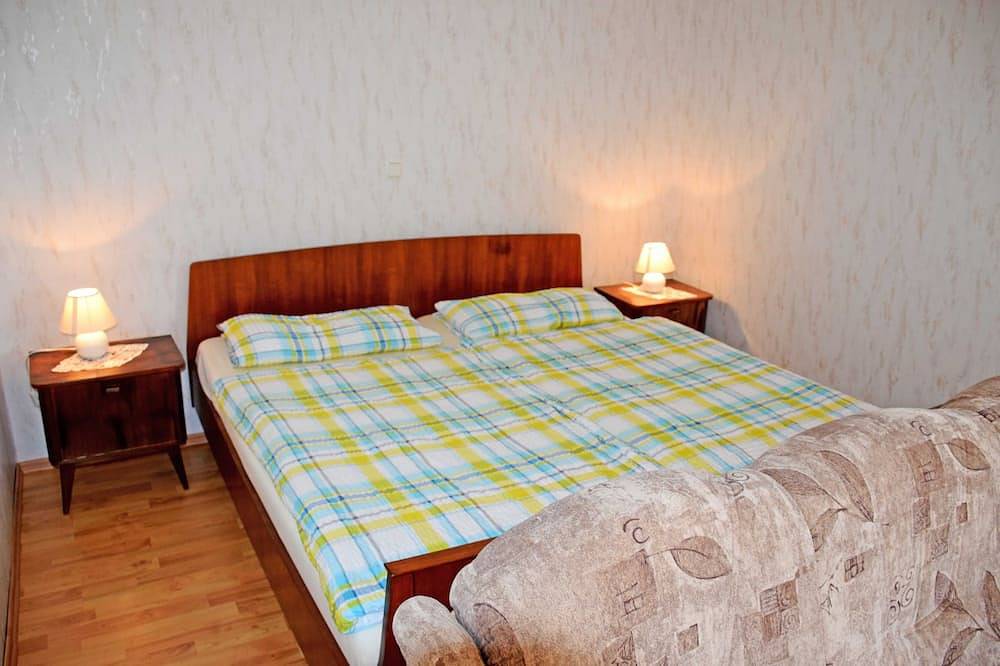 Ganze Wohnung, Ferienwohnung mit Gartenterrasse - Ferienwohnungen mit Terrasse in Patzig, Bergen auf Rügen und Umgebung