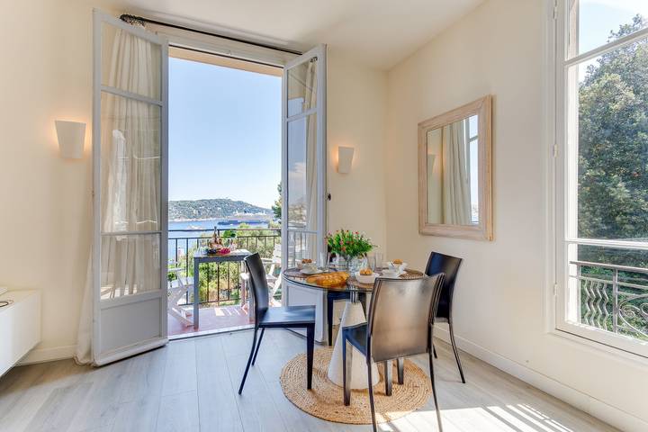 Gîte pour 5 personnes, avec balcon à Villefranche-sur-Mer - 3