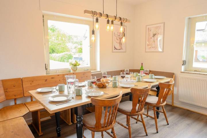 Ferienhaus für 14 Personen, mit Terrasse in Dommershausen