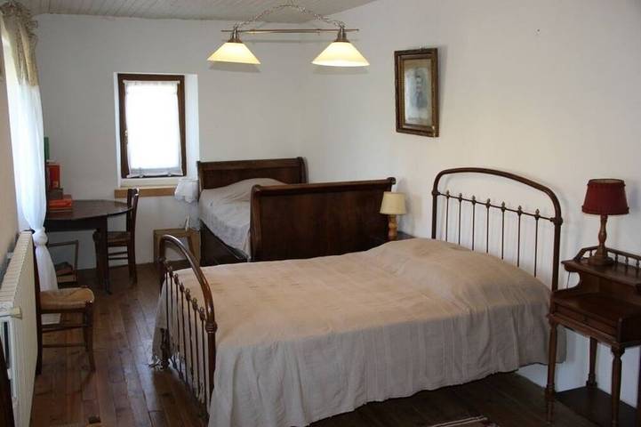 Location de vacances pour 6 personnes, avec jardin et terrasse dans Argences en Aubrac - 4