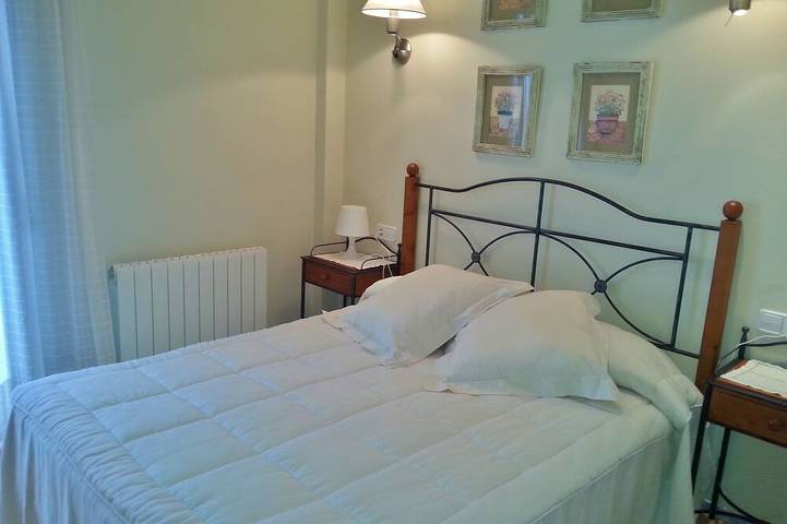 Appartement entier, With large balcony and great views - 300m from the beach in Sant Antoni de Calonge, Calonge