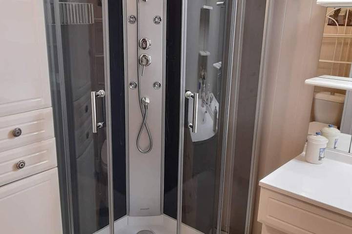 Location de vacances pour 3 personnes, avec balcon et jacuzzi à Bouzigues - 4