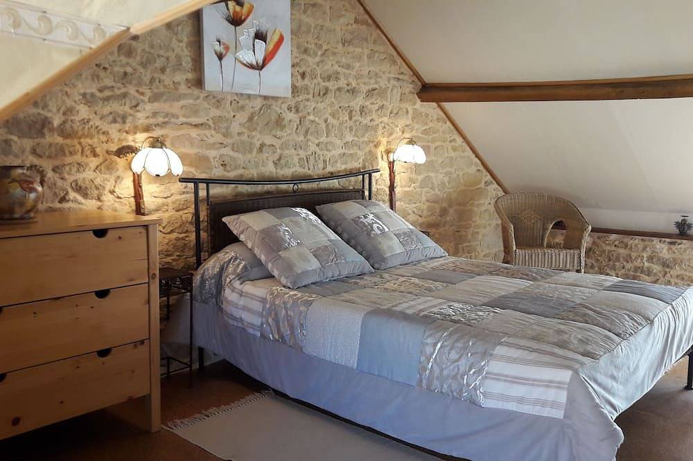 Maison avec piscine privée chauffée, Périgord noir in La Chapelle-Aubareil, Périgord Noir