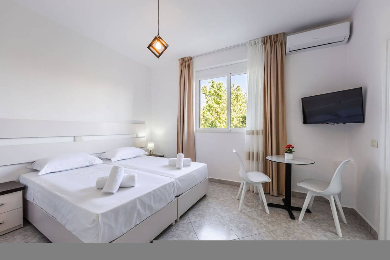 Bungalow per 2 Persone in Golem, Albania