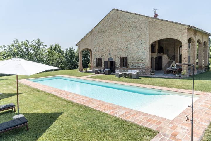 Villa per 16 persone, con Terrazza e Giardino nonché Piscina in Emilia Romagna