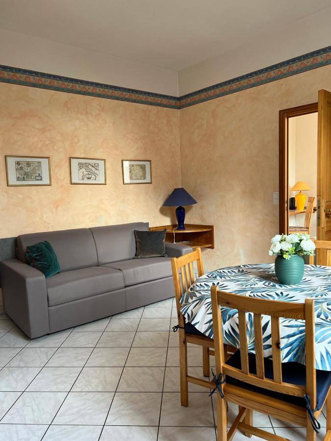 Gîte pour 3 personnes, avec balcon et vue dans Office de Tourisme de Bourbonne-les-Bains - 4